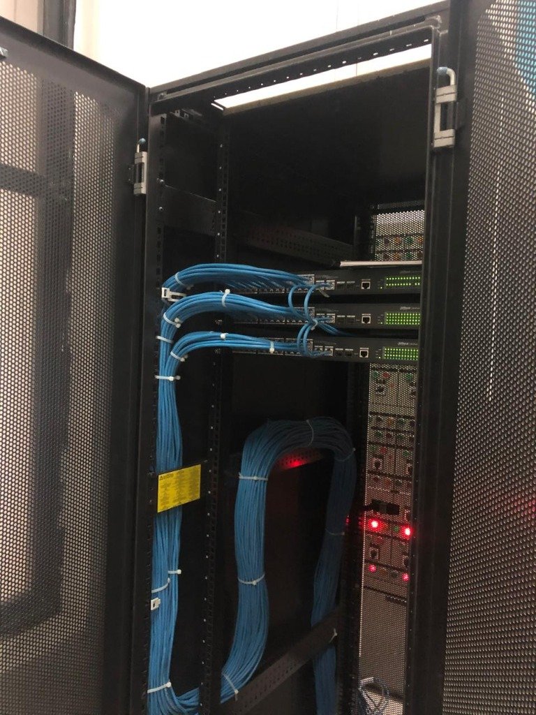 Enterprise 42U Server Rack & PoE Network Switches